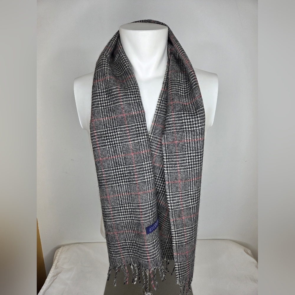 Givenchy Gray Glen Plaid Balck /pink Scarf